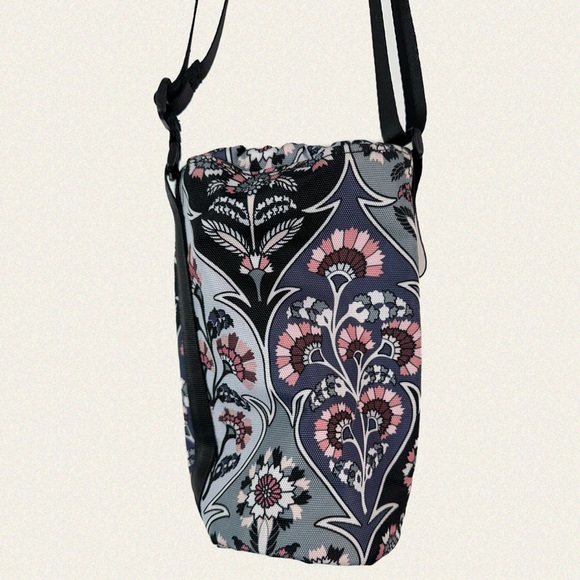 Vera Bradley Lighten Up Water Bottle Crossbody - Picture 4 of 5